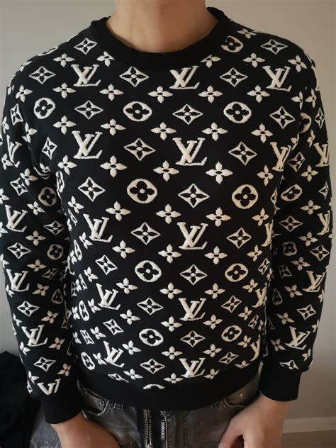 louis vuitton bluzy meskie|Louis Vuitton sweaters.